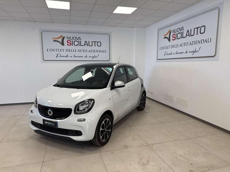 Usata Smart ForFour Passion 71 CV (52 kW) 2017 Bianco Utilitaria