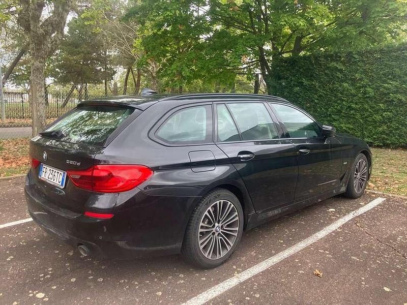 Nero Usata 2018 BMW 520 Sport Line Station wagon | 14.000 € (Ottimo prezzo) - Immagine 1/4