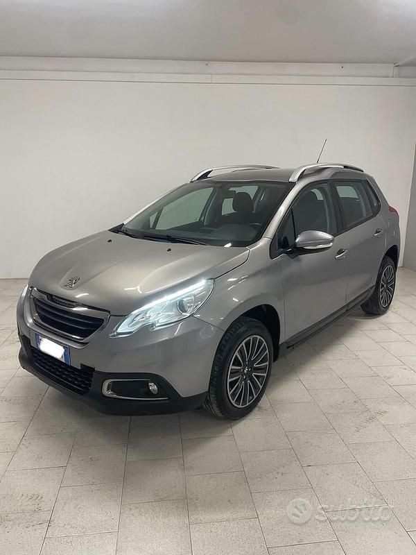 Usata Peugeot 2008 Active 100 CV (73 kW) 2016 Grigio SUV