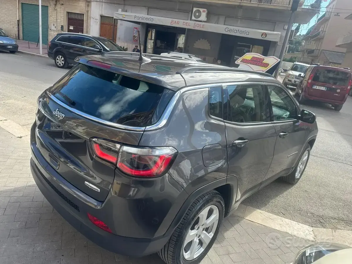 Usata Jeep Compass Longitude 120 CV (88 kW) 2018 Marrone SUV