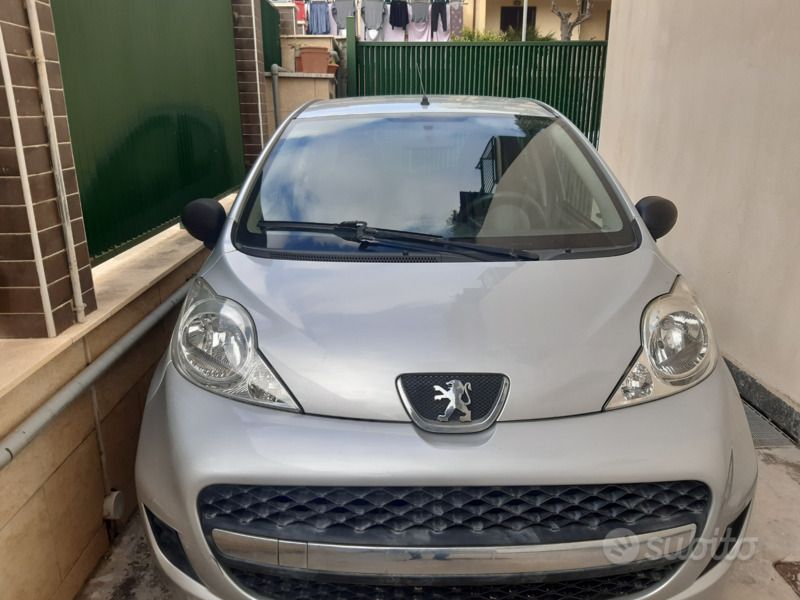 Usata 2009 Peugeot 107 Due volumi | 3500 € (Buon prezzo) - Immagine 1/4