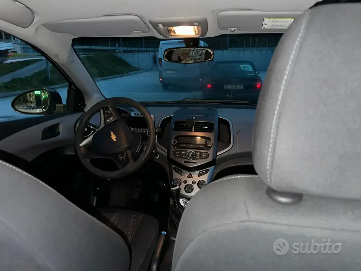 Usata Chevrolet Aveo 75 CV (55 kW) 2012 Berlina