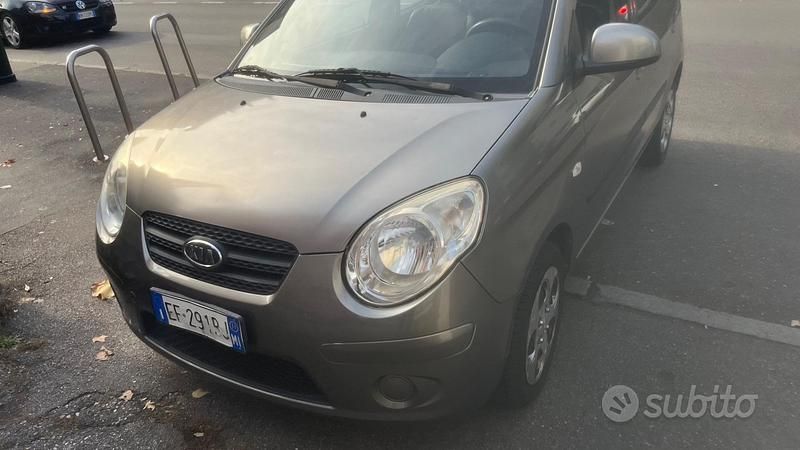 Usata Kia Picanto 62 CV (45 kW) 2011 Grigio Utilitaria