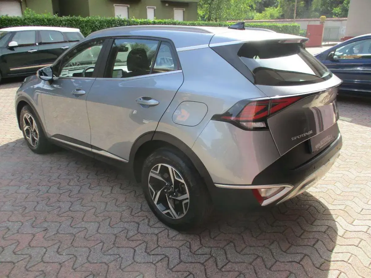 Usata Kia Sportage Style 136 CV (100 kW) 2023 Grigio SUV