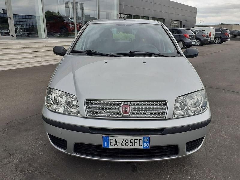 Usata Fiat Punto Active 59 CV (43 kW) 2010 Argento Utilitaria