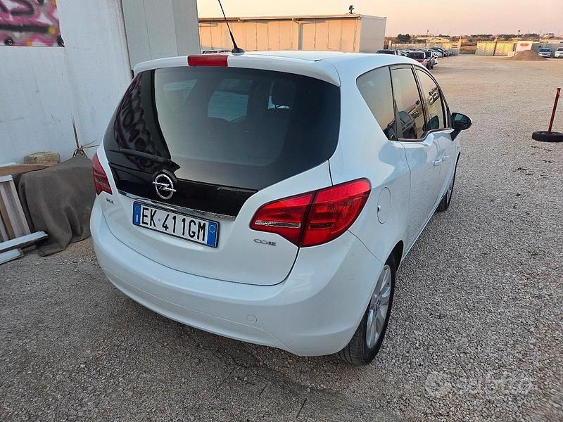Usata Opel Meriva 95 CV (69 kW) 2011 Monovolume
