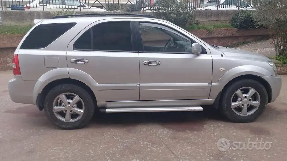 Usata Kia Sorento 170 CV (125 kW) 2008 Grigio SUV