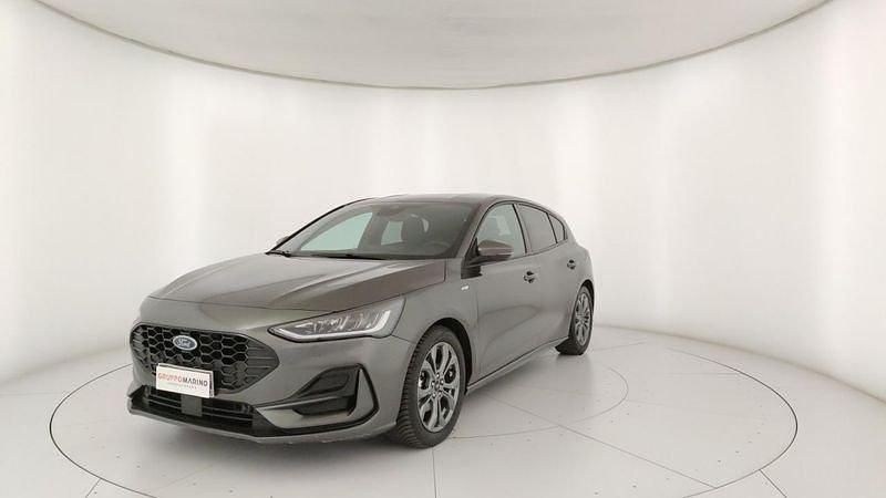Grigio Usata 2024 Ford Focus ST-Line Due volumi | 18.950 € (Ottimo prezzo) - Immagine 1/4