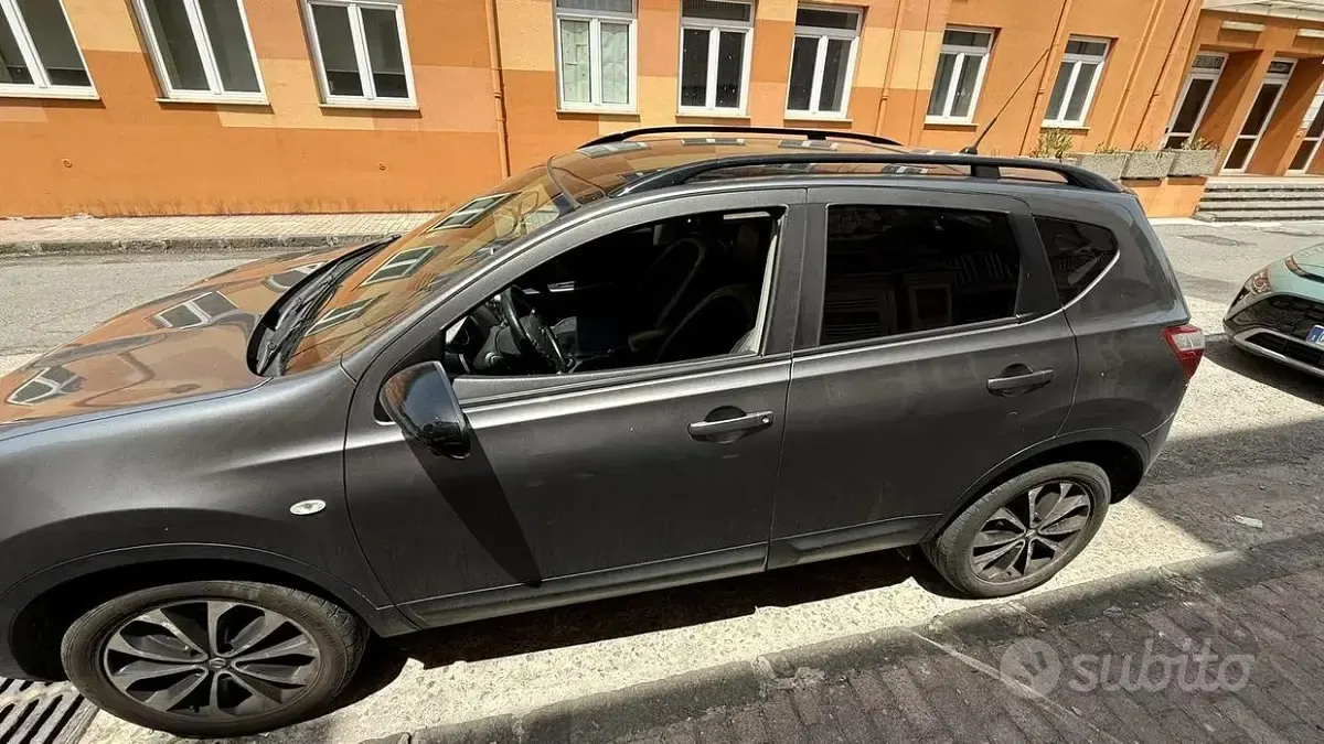 Usata Nissan Qashqai 131 CV (96 kW) 2013 Grigio SUV