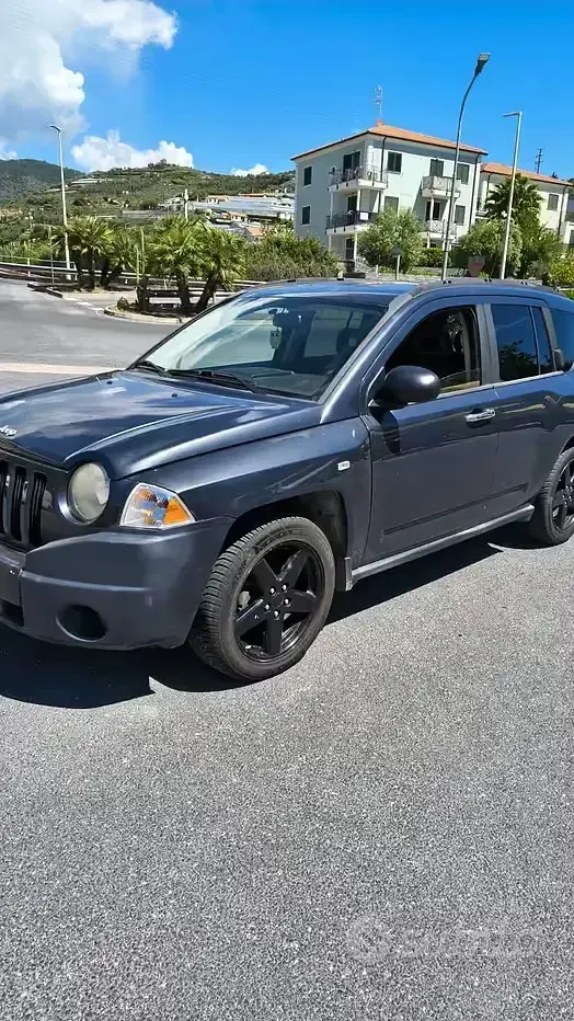 Usata Jeep Compass Limited 140 CV (102 kW) 2008 Grigio SUV