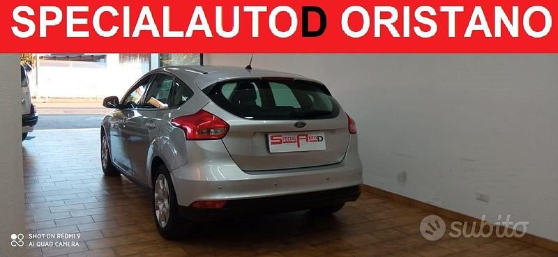 Usata Ford Focus 95 CV (69 kW) 2019 Grigio Berlina