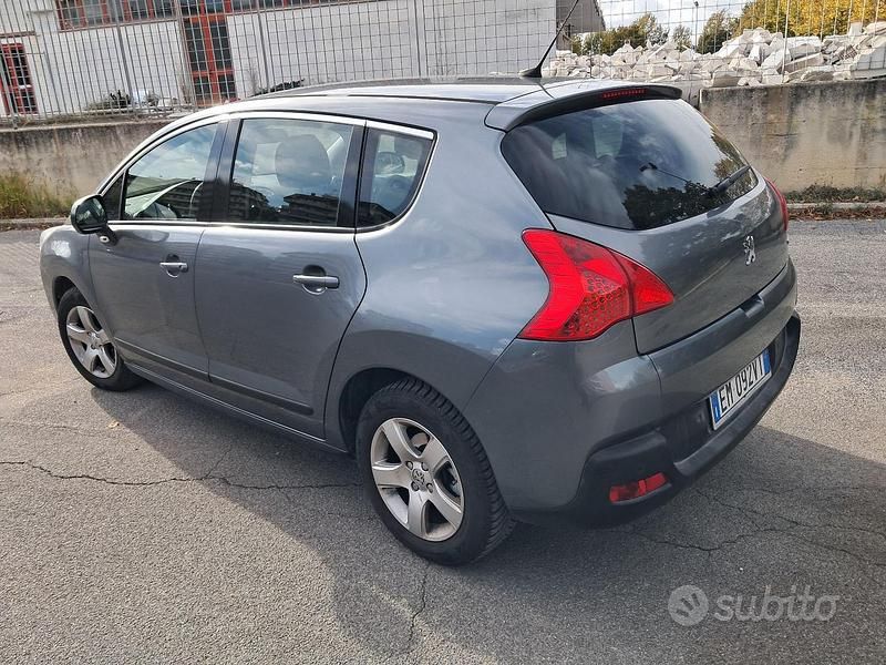 Usata Peugeot 3008 Business-Line 112 CV (82 kW) 2012 Grigio Station wagon