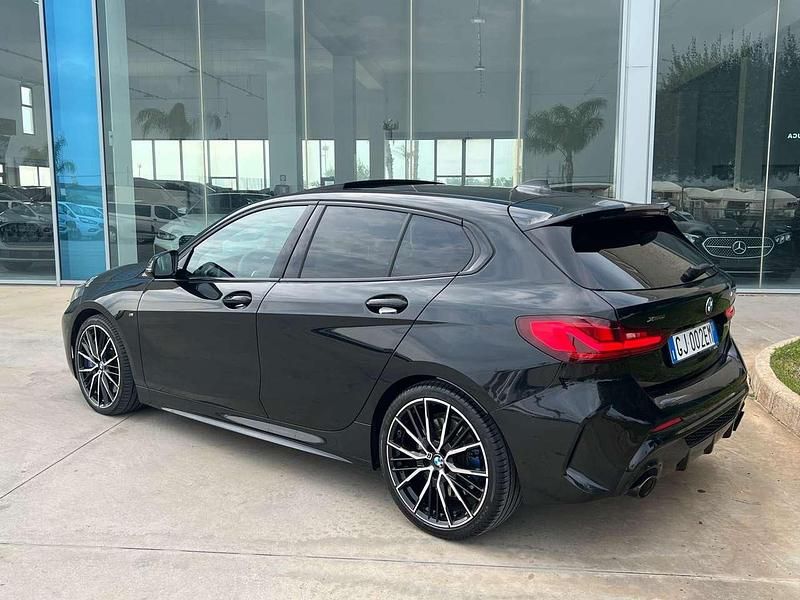 Usata BMW 135 306 CV (225 kW) 2022 Nero Utilitaria