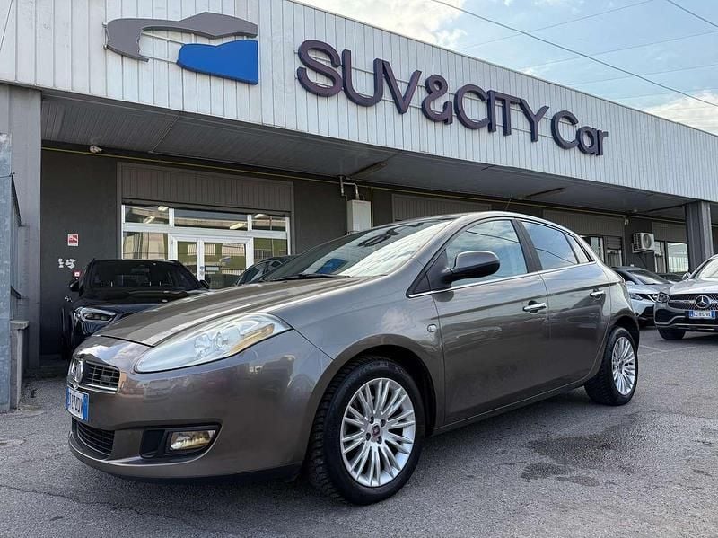 Marrone Usata 2008 Fiat Bravo Dynamic Due volumi | 3900 € (Buon prezzo) - Immagine 1/4