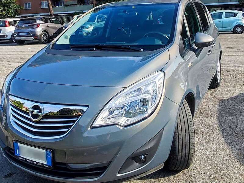 Usato 2010 Opel Meriva 1.4 Benzin 120 CV (5.200 €)