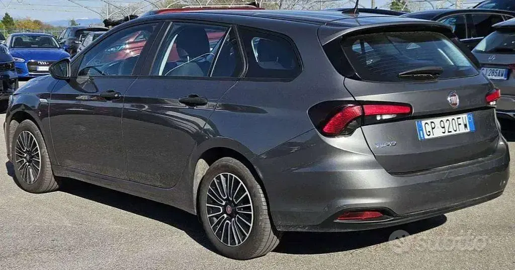 Usata Fiat Tipo 101 CV (74 kW) 2023 Grigio Station wagon