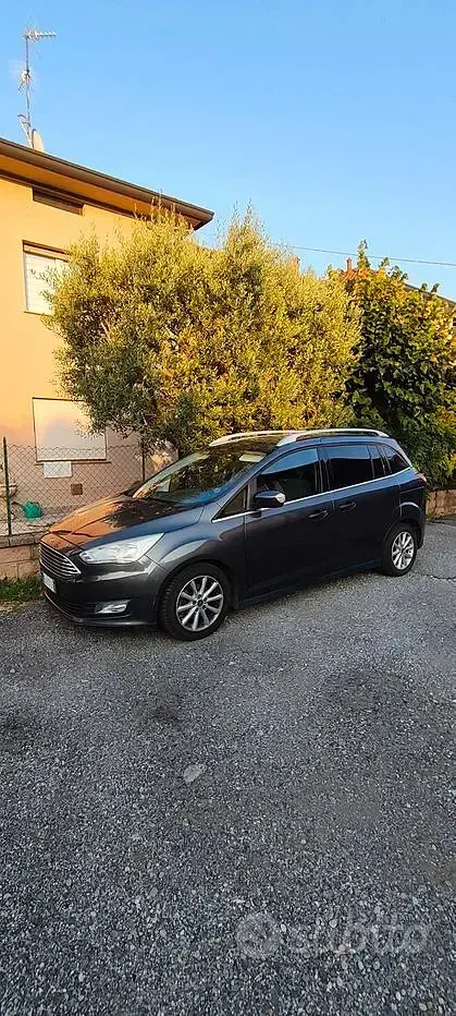 Usata Ford Grand C-Max 120 CV (88 kW) 2015 Grigio Monovolume