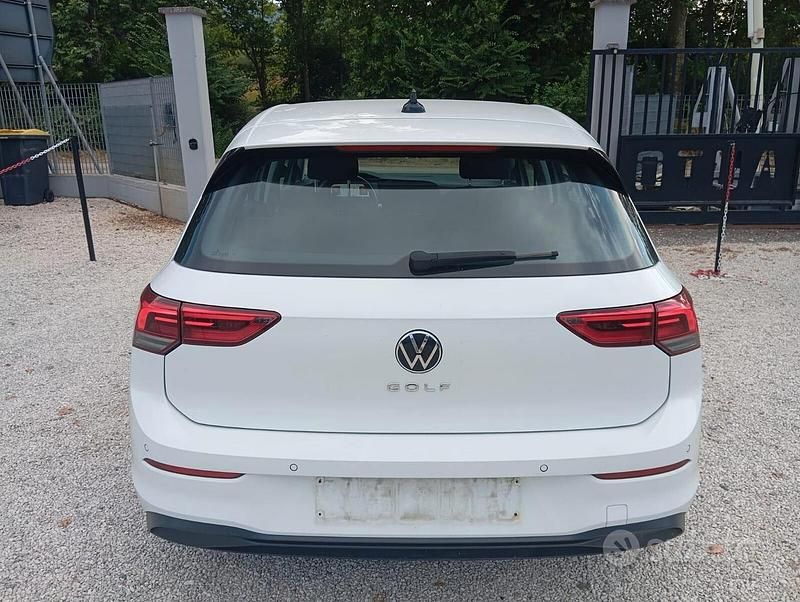 Usata VW Golf VII Life 116 CV (85 kW) 2020 Bianco Berlina