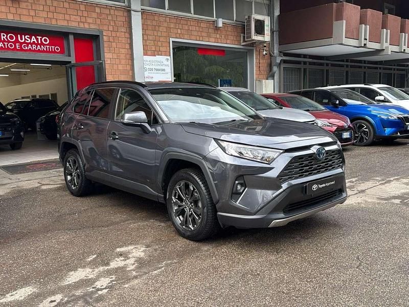 Usata Toyota RAV4 Hybrid Active 222 CV (163 kW) 2022 Grigio SUV