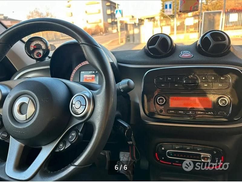 Usata Smart ForFour Passion 75 CV (55 kW) 2018 Marrone Utilitaria