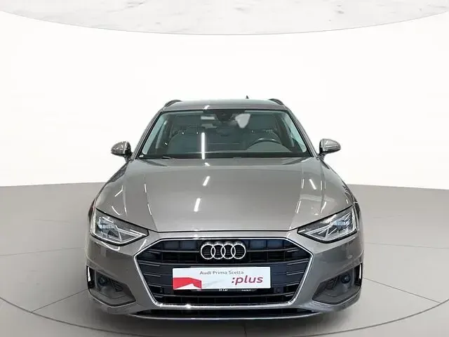 Usata Audi A4 Business 136 CV (100 kW) 2020 Grigio terra metallizzato Station wagon