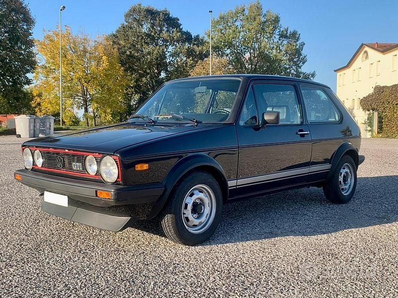 Usata VW Golf I GTI 111 CV (81 kW) 1983 Nero Utilitaria