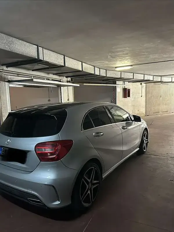 Käytetty Mercedes A200 Premium 136 HP (100 kW) 2015 Harmaa Sedan