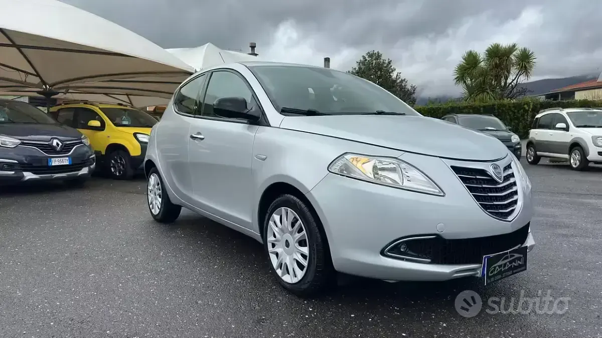 Usata Lancia Ypsilon S 95 CV (69 kW) 2011 Grigio Utilitaria