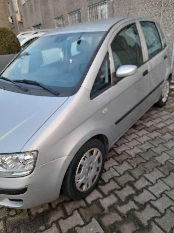 Usata Fiat Idea 77 CV (56 kW) 2007 Grigio Monovolume