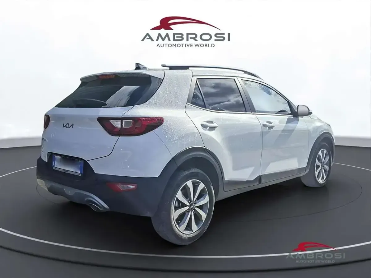 Usata Kia Stonic Style 84 CV (61 kW) 2025 Bianco SUV