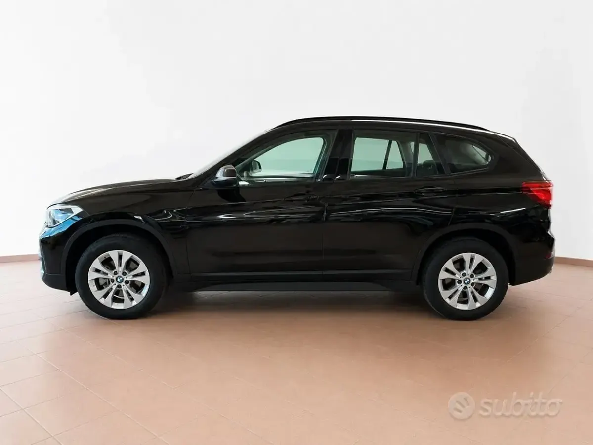 Usata BMW X1 Advantage 116 CV (85 kW) 2022 Nero SUV