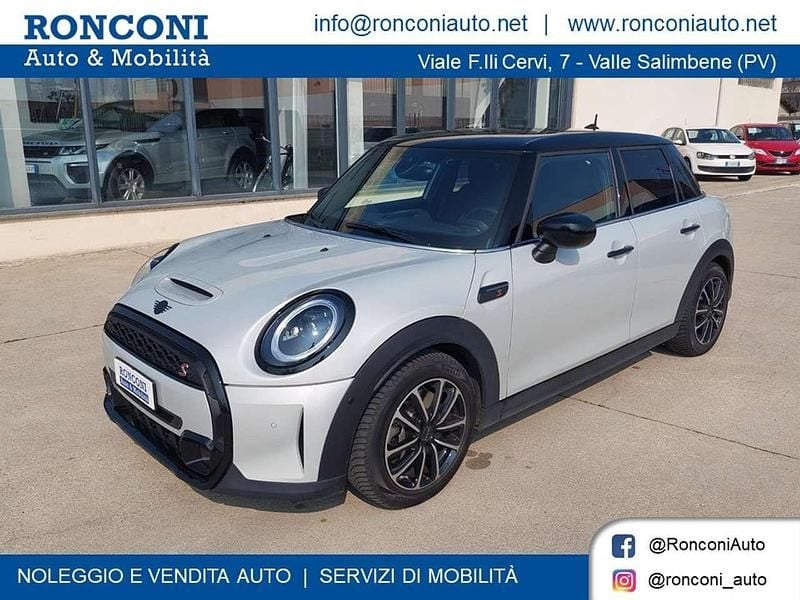 Usata Mini Cooper S Classic 178 CV (130 kW) 2022 White silver Utilitaria