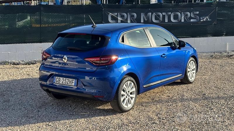 Begagnad Renault Clio V Edition One 101 HK (74 kW) 2020 Blå Sedan