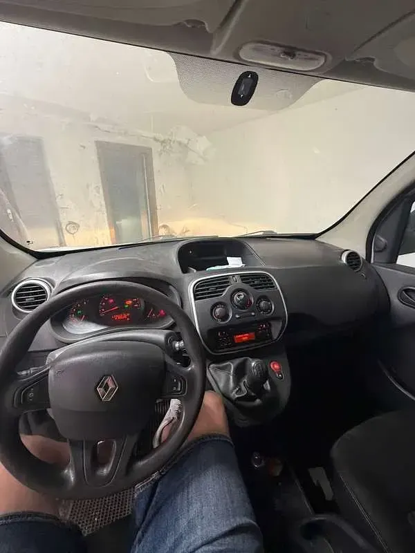 Usata Renault Kangoo 90 CV (66 kW) 2015 Monovolume