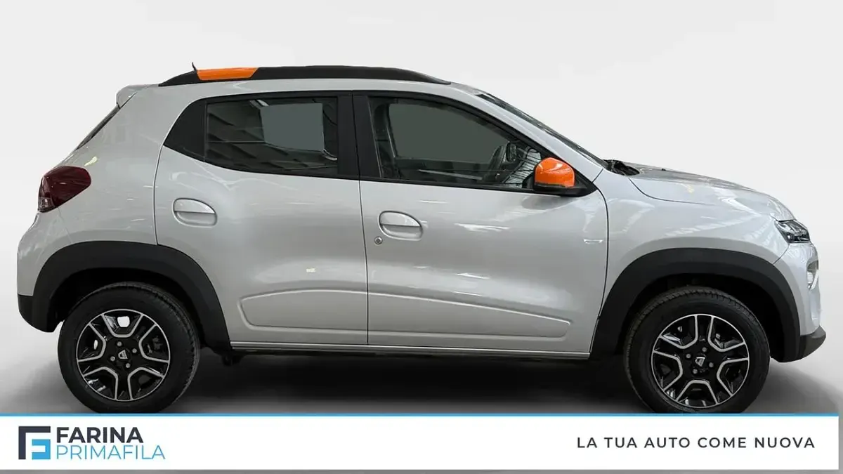 Usata Dacia Spring Comfort Plus 18 kW (25 CV) 2022 Grigio Utilitaria