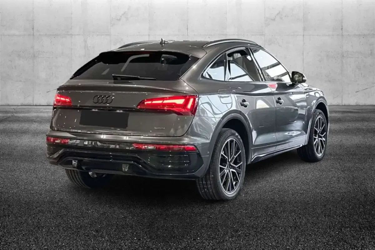 Usata Audi Q5 S-Line 204 CV (150 kW) 2024 Grigio SUV