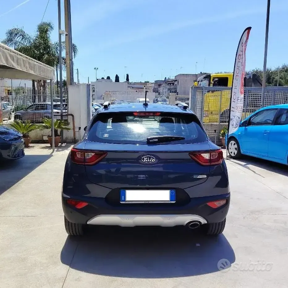 Usata Kia Stonic Style 101 CV (74 kW) 2021 Bluazzurro SUV