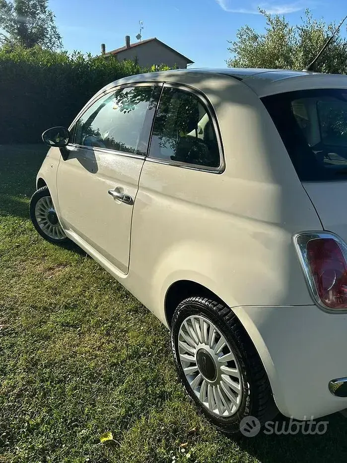 Usata Fiat 500 Lounge 69 CV (50 kW) 2012 Bianco Utilitaria