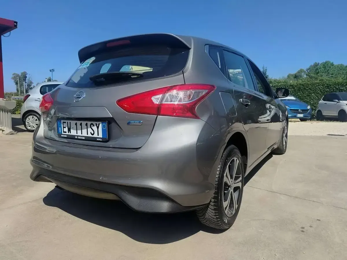 Usata Nissan Pulsar Tekna 110 CV (80 kW) 2014 Grigio Utilitaria