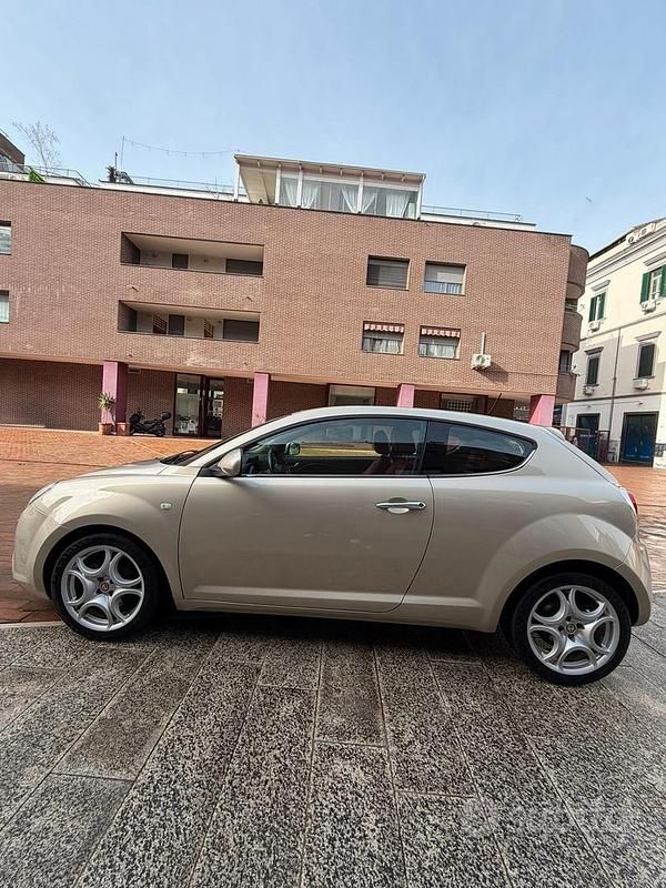 Usata Alfa Romeo MiTo Distinctive 95 CV (69 kW) 2013 Giallo Utilitaria