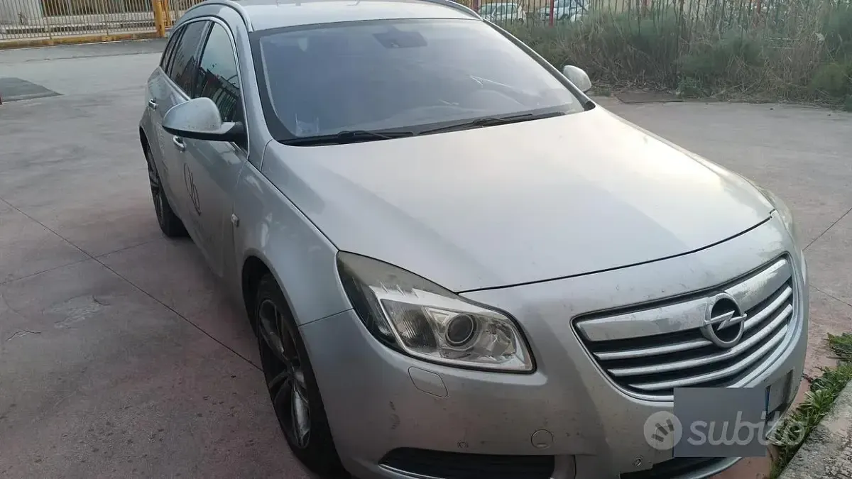 Usata Opel Insignia 174 CV (127 kW) 2015 Grigio Station wagon