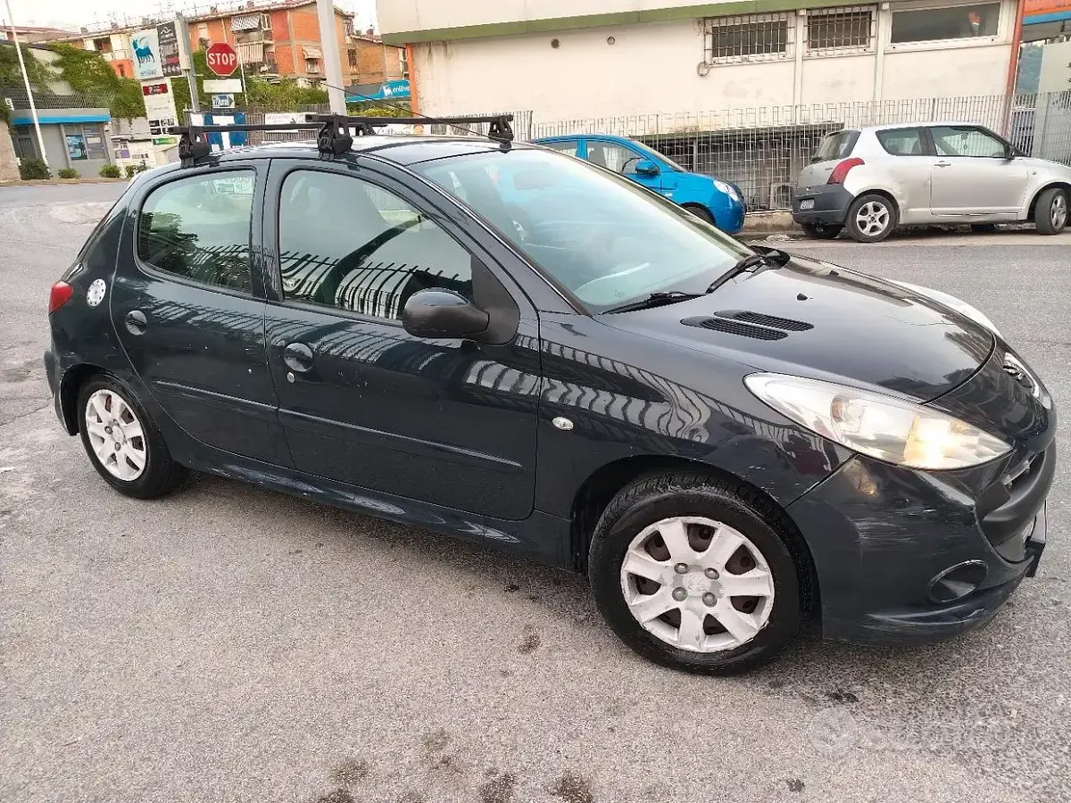 Usata Peugeot 206 60 CV (44 kW) 2010 Berlina
