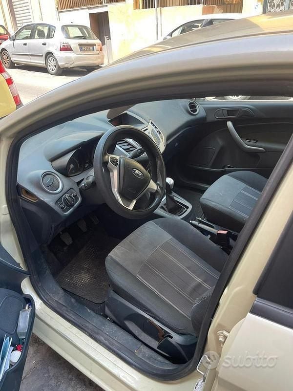 Usata Ford Fiesta 53 CV (38 kW) 2009 Utilitaria