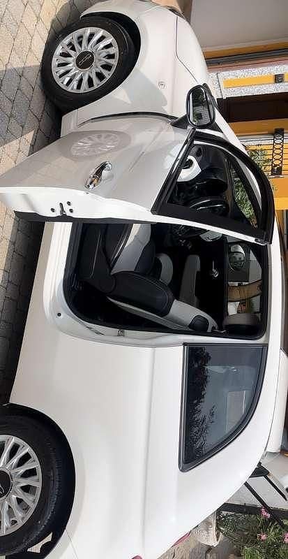 Usata Fiat 500 Dolcevita 69 CV (50 kW) 2021 Utilitaria