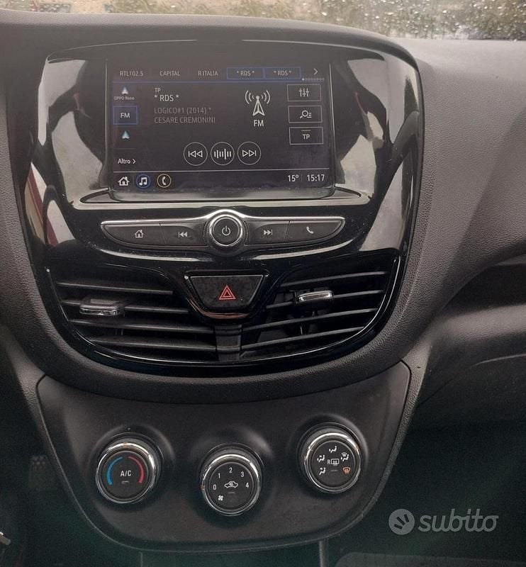 Occasion Opel Karl Rocks 73 PK (53 kW) 2018 Wit Hatchback