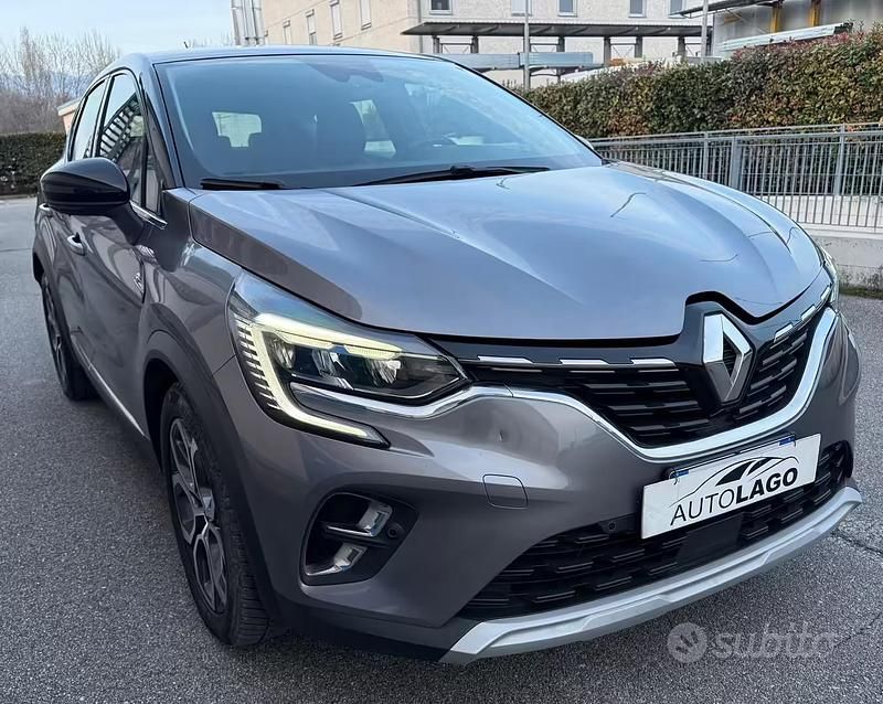 Usata Renault Captur Intens 95 CV (69 kW) 2020 Grigio SUV
