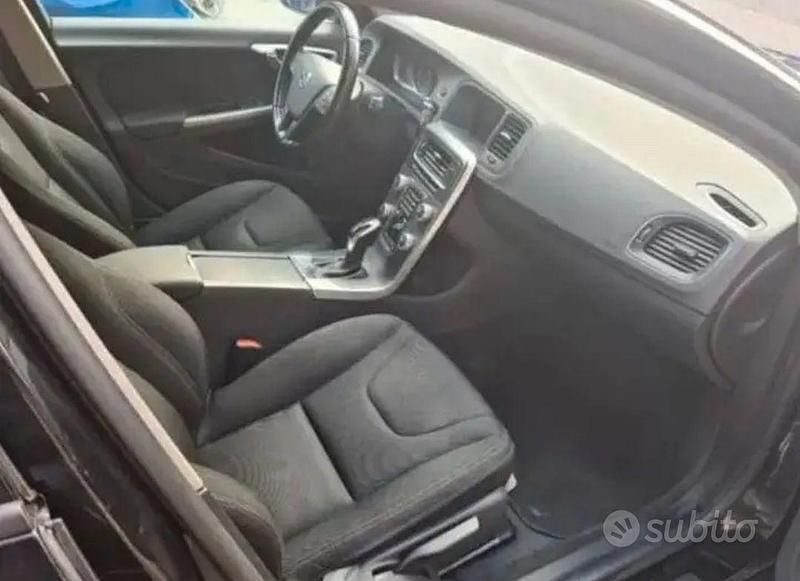 Usata Volvo V60 2015 Nero Station wagon