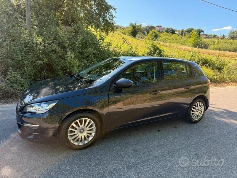Usata Peugeot 308 Access 92 CV (67 kW) 2014 Blu Station wagon