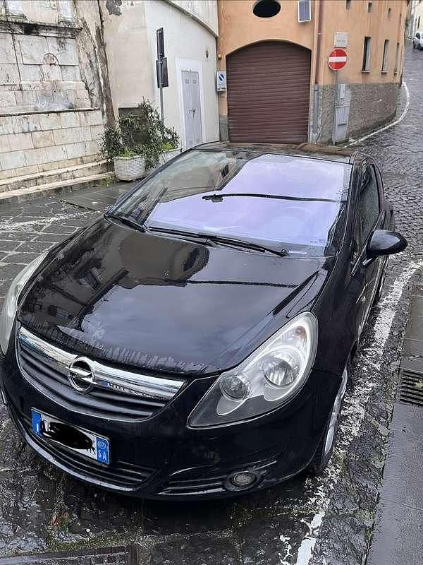 Usata Opel Corsa Enjoy 90 CV (66 kW) 2007 Utilitaria