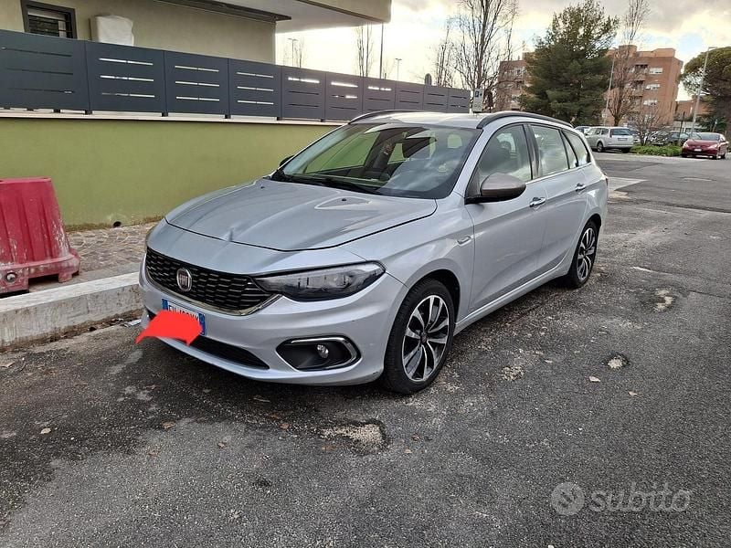 Usata Fiat Tipo 120 CV (88 kW) 2019 Grigio Station wagon